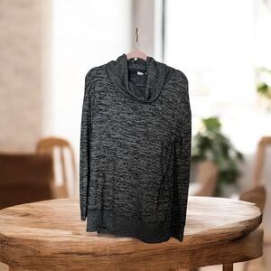 GAP Women’s Charcoal Turtleneck Sweater